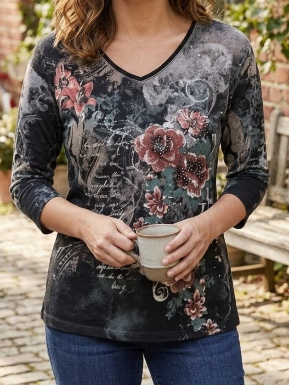 Women's Black Y2K Floral Rhinestone Top 3/4 Sleeve T-Shirt V-Neck Graphic Roses